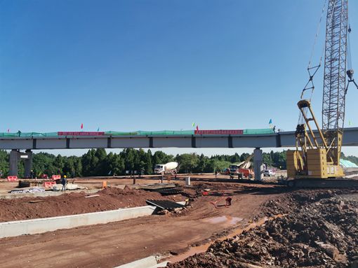 架设完成1_副本.jpg 架设完成1_副本.jpg