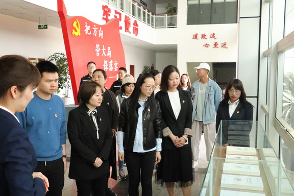 IMG_9354副本.jpg IMG_9354副本.jpg