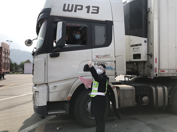 学雷锋志愿服务照片3.jpg 学雷锋志愿服务照片3.jpg