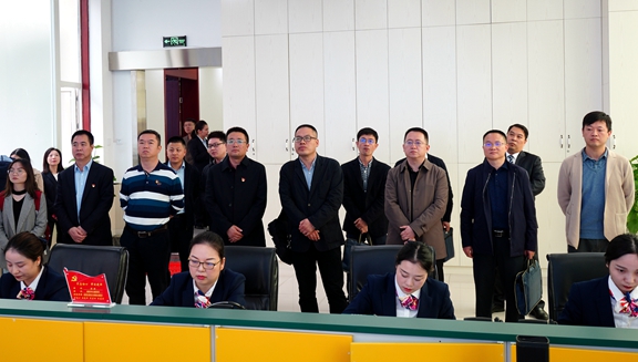 20201009省国资委课题调研组到成都绕城高速开展党建与生产经营深度融合调研 (1)_副本.jpg