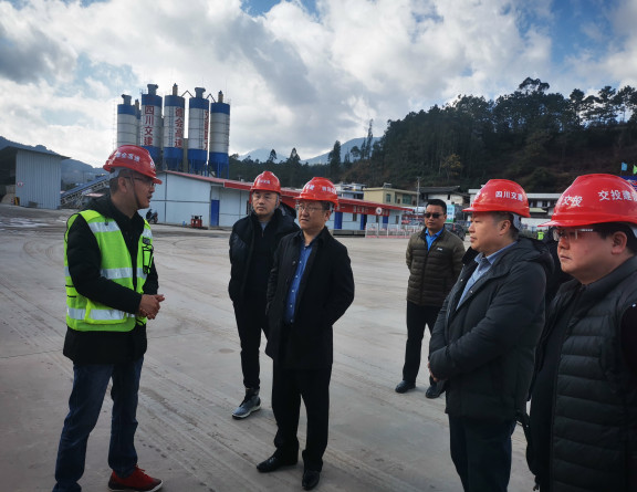 no370-成南公司赴攀西公司德会高速在建项目交流学习(刘琦).jpg no370-成南公司赴攀西公司德会高速在建项目交流学习(刘琦).jpg