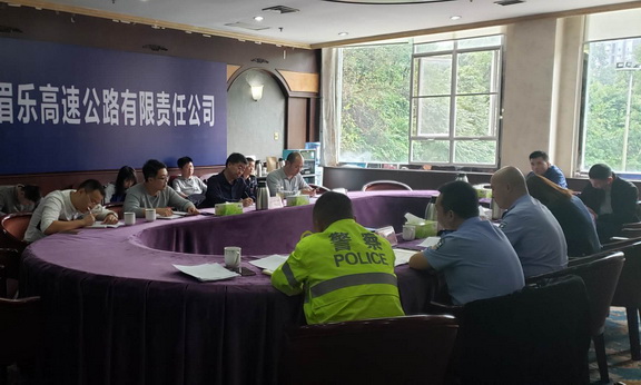 6bf0ff5a3d58ff8be17acf5903221cd副本.jpg 6bf0ff5a3d58ff8be17acf5903221cd副本.jpg