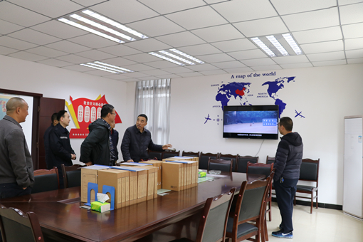 2-191121205A5Y4.jpg 2-191121205A5Y4.jpg