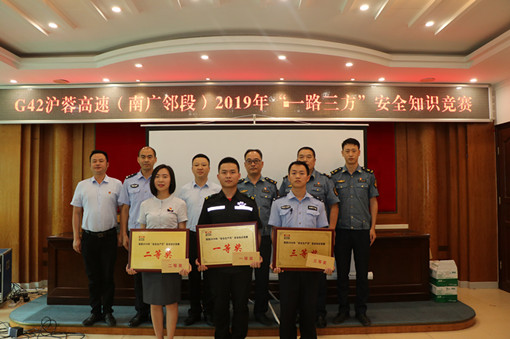 C:\Users\Administrator\Desktop\IMG_7900_副本.jpg C:\Users\Administrator\Desktop\IMG_7900_副本.jpg