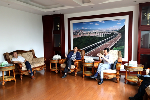 HI4A8888.JPG HI4A8888.JPG