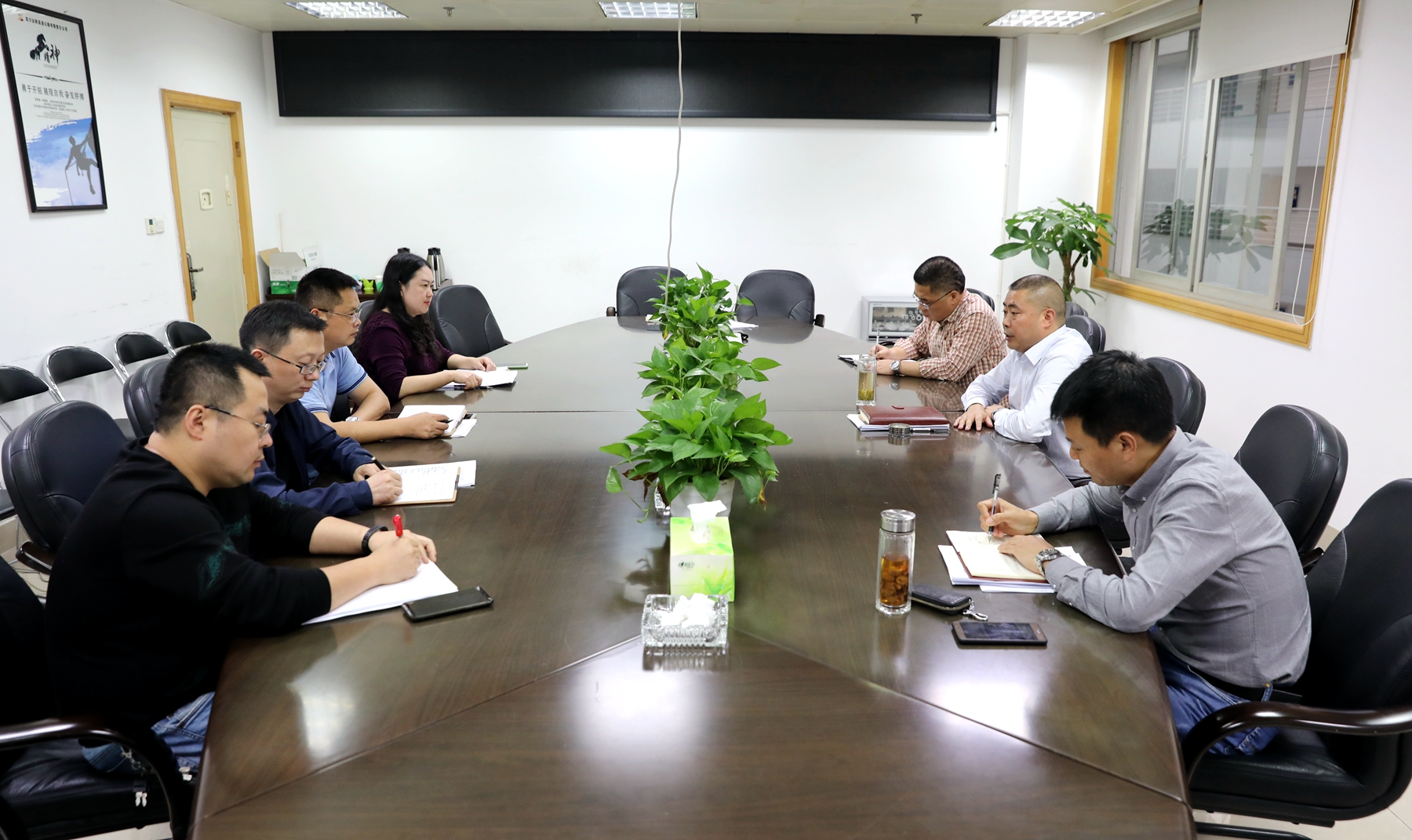 2O4A6043_副本.jpg 2O4A6043_副本.jpg