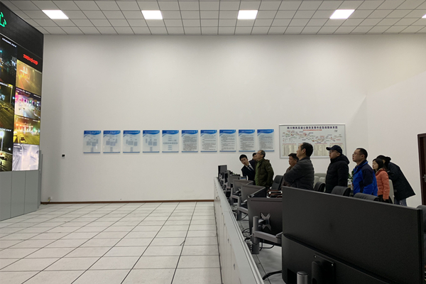 1.15+雅西公司积极贯彻货车计重优惠政策到期终止工作 1.JPG 1.15+雅西公司积极贯彻货车计重优惠政策到期终止工作 1.JPG