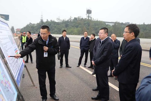 绵阳市委副书记、市长元方检查九绵高速江油通车段开元棋牌情况.jpg 绵阳市委副书记、市长元方检查九绵高速江油通车段开元棋牌情况.jpg