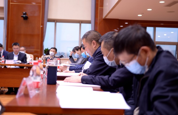 代表发言.jpg 代表发言.jpg