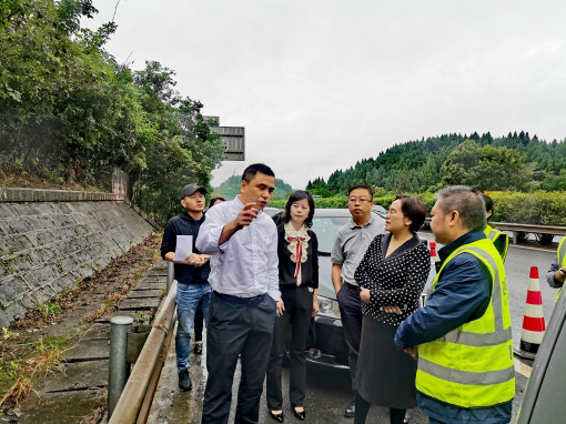 no263-成南公司组织开展国庆节前安全生产大检查2(李曦).jpg no263-成南公司组织开展国庆节前安全生产大检查2(李曦).jpg