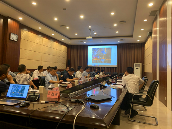 广南公司召开阆中服务区改造暨阆中智慧物流港推进会1.jpg 广南公司召开阆中服务区改造暨阆中智慧物流港推进会1.jpg