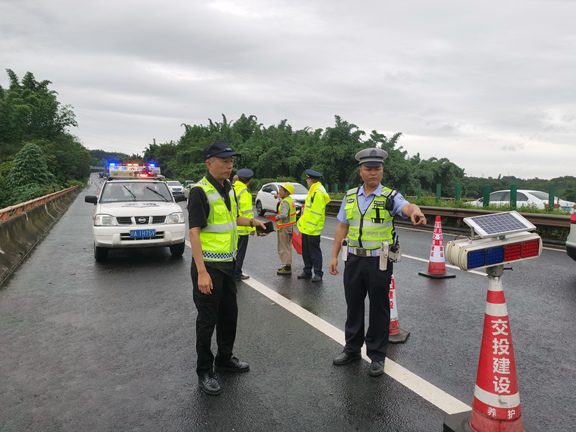 2-200QQH92TF.jpg 2-200QQH92TF.jpg