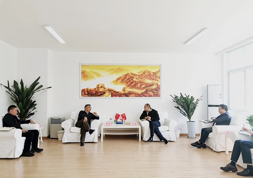 绵九公司与平武县政府就九绵高速开元棋牌事宜座谈交流.jpg 绵九公司与平武县政府就九绵高速开元棋牌事宜座谈交流.jpg