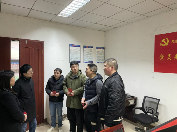 慰问576.jpg 慰问576.jpg