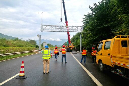 陈总2.jpg 陈总2.jpg