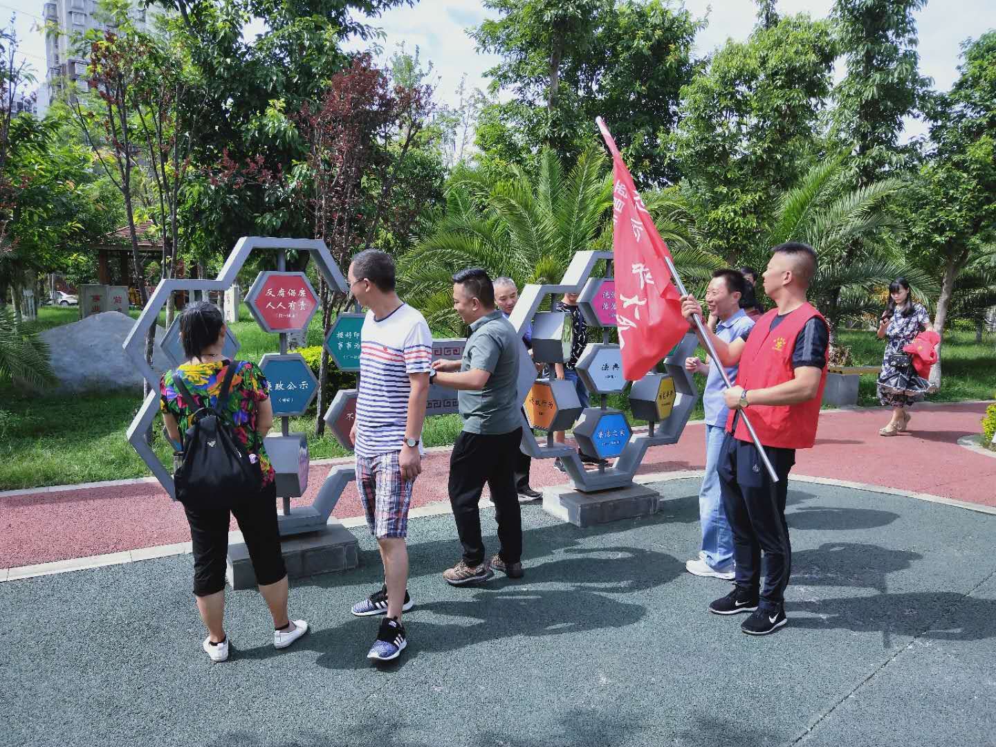 18CD8F442EF903CD2FD674D86AF66DA8.jpg 18CD8F442EF903CD2FD674D86AF66DA8.jpg