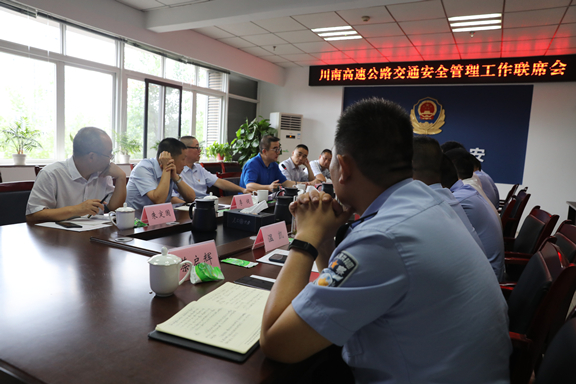 2-200F320151UC.jpg 2-200F320151UC.jpg