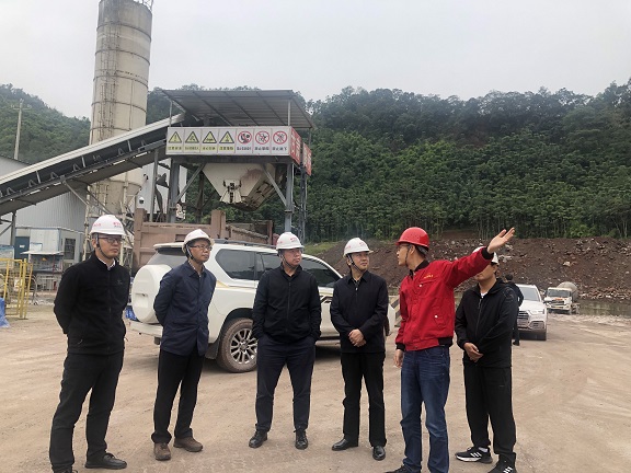 川高监事会委员周大川、李子寿一行赴仁沐公司调研.jpg 川高监事会委员周大川、李子寿一行赴仁沐公司调研.jpg