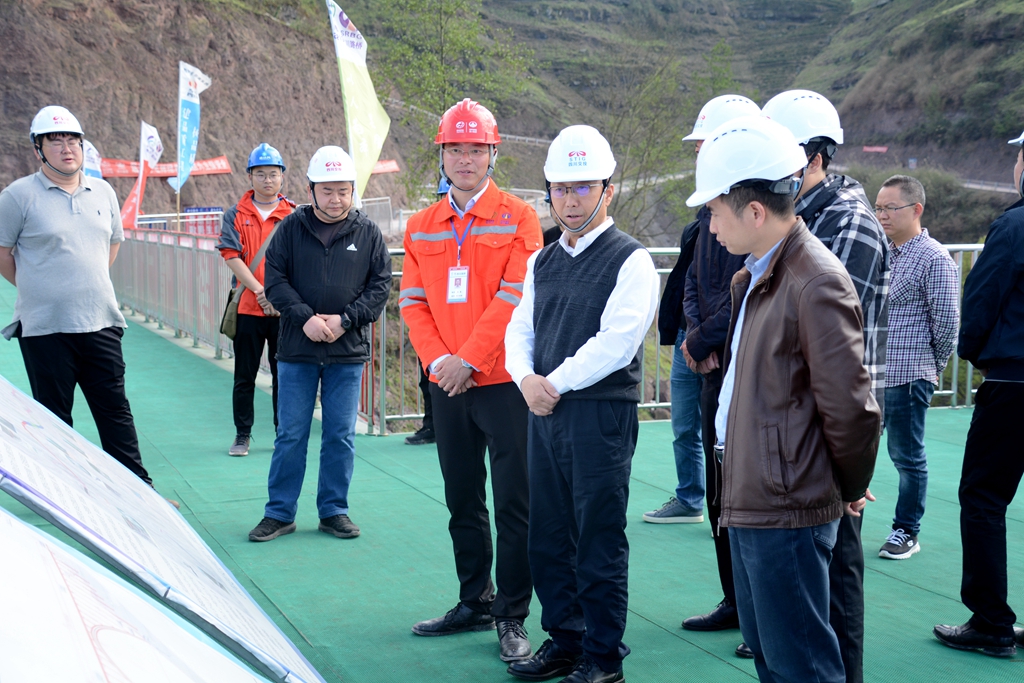 2021年3月16日集团李永林董事督查乐西项目环保工作1_副本.jpg 2021年3月16日集团李永林董事督查乐西项目环保工作1_副本.jpg