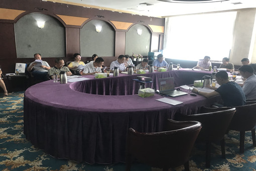 第六次中心组学习.jpg 第六次中心组学习.jpg