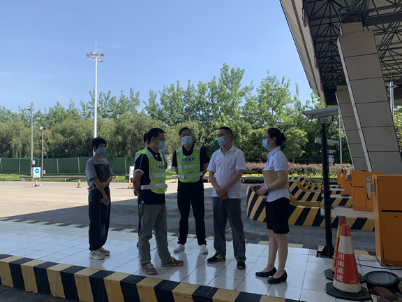 2-200F6145QN12.jpg 2-200F6145QN12.jpg