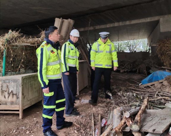 no8-成南公司组织开展桥涵安全风险防控管理工作.jpg no8-成南公司组织开展桥涵安全风险防控管理工作.jpg