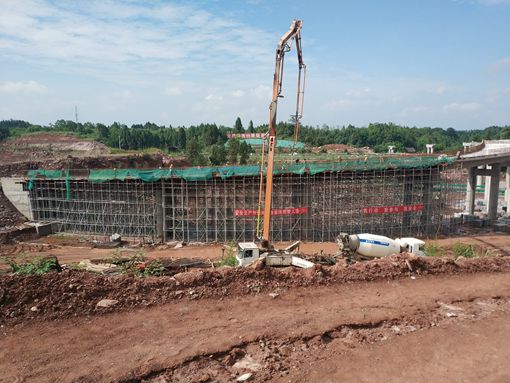 浇筑现场_副本.jpg 浇筑现场_副本.jpg