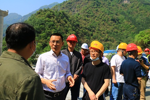 绵九公司总经理曾杰五一期间调研九绵高速全线开元棋牌推进情况(2).jpg