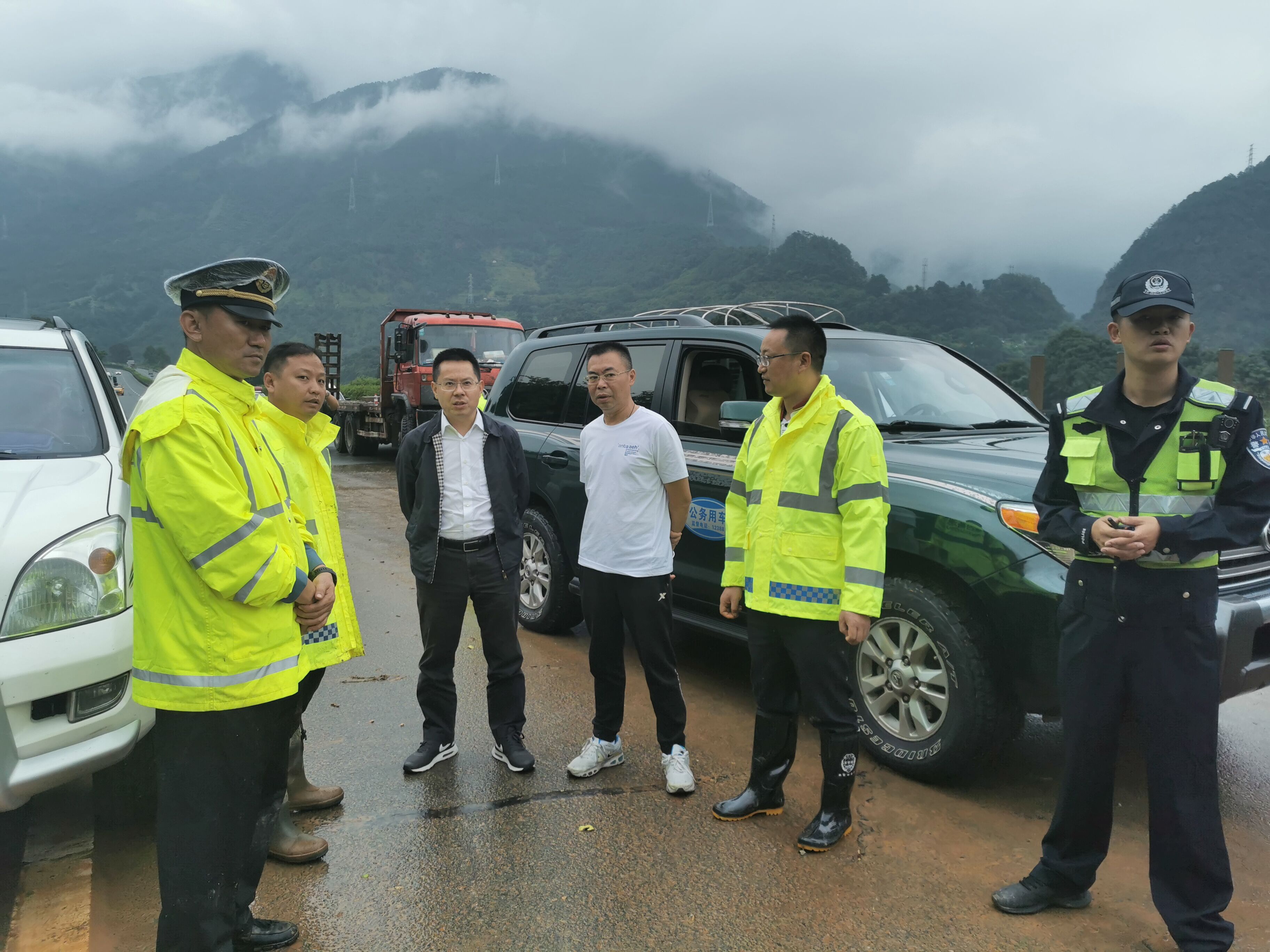 李永亮9月6日督导险情处置.jpg 李永亮9月6日督导险情处置.jpg