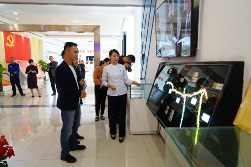 no291-成德绵公司一行到成南公司基层服务型党组织示范点参观交流(李春莲).JPG no291-成德绵公司一行到成南公司基层服务型党组织示范点参观交流(李春莲).JPG