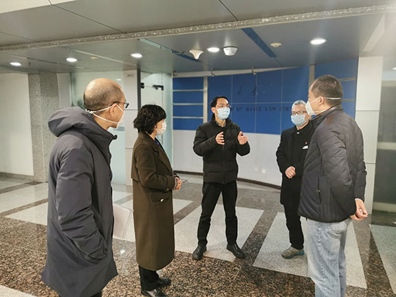 武侯区政府疫情防控督导组到高速大厦督导工作-1-12.19-小图.jpg 武侯区政府疫情防控督导组到高速大厦督导工作-1-12.19-小图.jpg