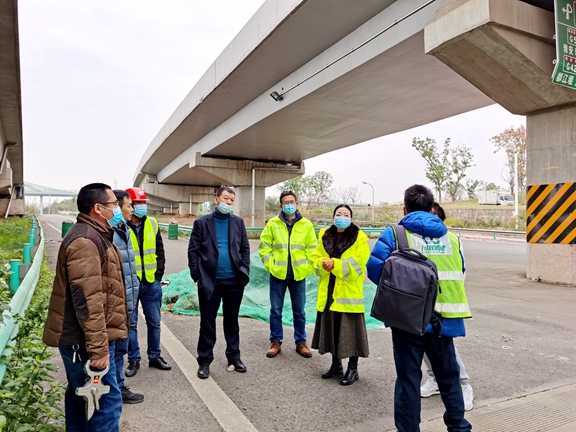 20201210川西公司组织设计单位踏勘成仁快速收费站 (1)_副本.jpg