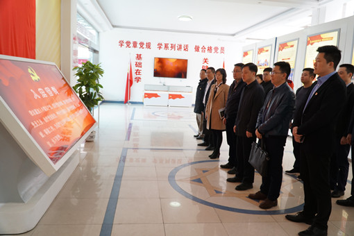 no62-省交投集团董事会秘书、办公室主任阮昌益一行到成南公司基层服务型党组织示范点参观交流1(彭宇娇).JPG no62-省交投集团董事会秘书、办公室主任阮昌益一行到成南公司基层服务型党组织示范点参观交流1(彭宇娇).JPG