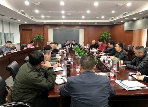 1552631040922572.png 3.13川高公司副总经理郜进良主持召开绵广高速路面维修动员会.png