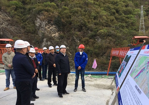 绵阳市市长元方调研九绵高速.jpg 绵阳市市长元方调研九绵高速.jpg