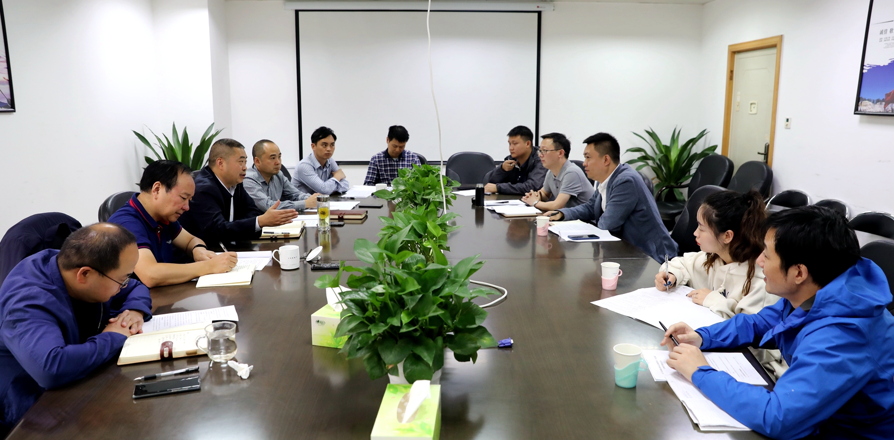 2019年10月12日召开涉林工作推进会_副本.jpg 2019年10月12日召开涉林工作推进会_副本.jpg