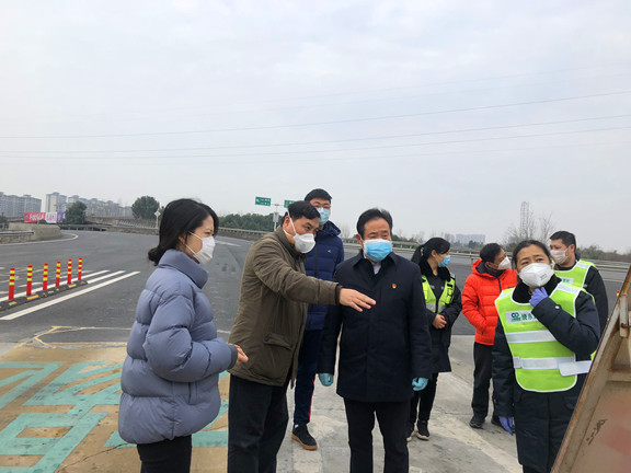 20200203川西公司党委书记、董事长刘宏率公司领导班子检查督导公司疫情防控工作 (3)_副本.jpg