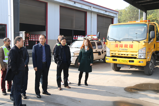 交通执法一支队到公司开展冬季安全生产专项检查3_副本.jpg 交通执法一支队到公司开展冬季安全生产专项检查3_副本.jpg