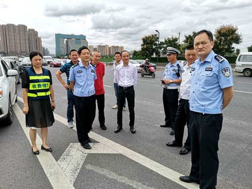 20190910成都市交通管理局到川西公司调研缓堵保畅工作_副本.jpg 20190910成都市交通管理局到川西公司调研缓堵保畅工作_副本.jpg