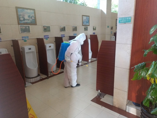 公共卫生间消毒_副本.jpg 公共卫生间消毒_副本.jpg