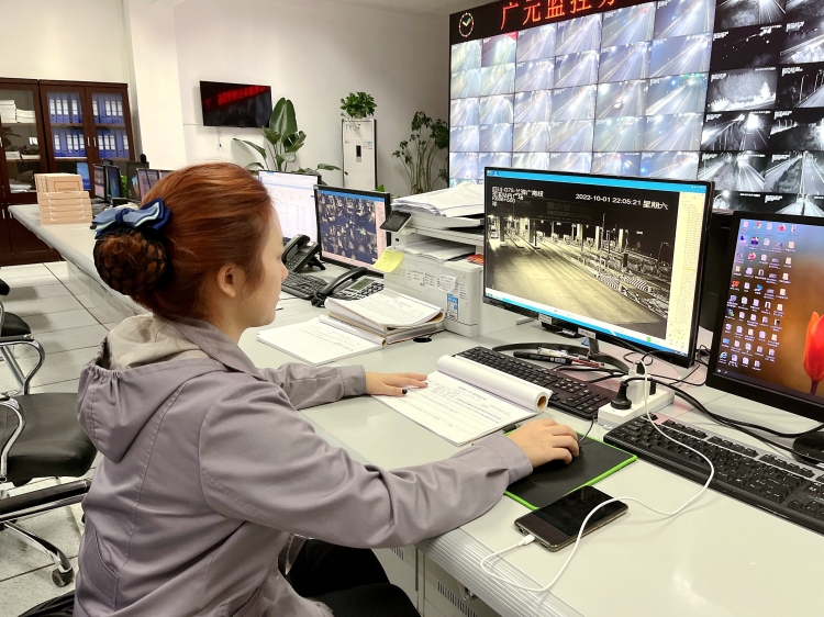 2022.10.01 防疫情 暖关怀 强措施 保畅通-广元管理处积极应对,全力做好国庆节假日保通保畅工作3.jpg