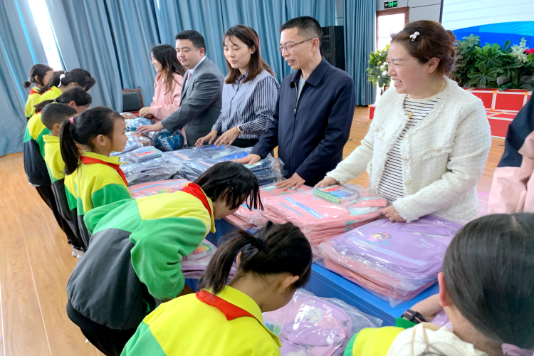 凝聚爱心伴成长 点燃希望创未来—广南公司第三团支部开展五四青年节团日活动4.png