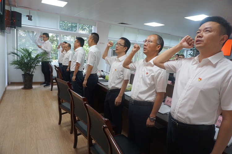 绵九公司召开庆祝建党101周年暨“七一”表彰大会 (2).jpg