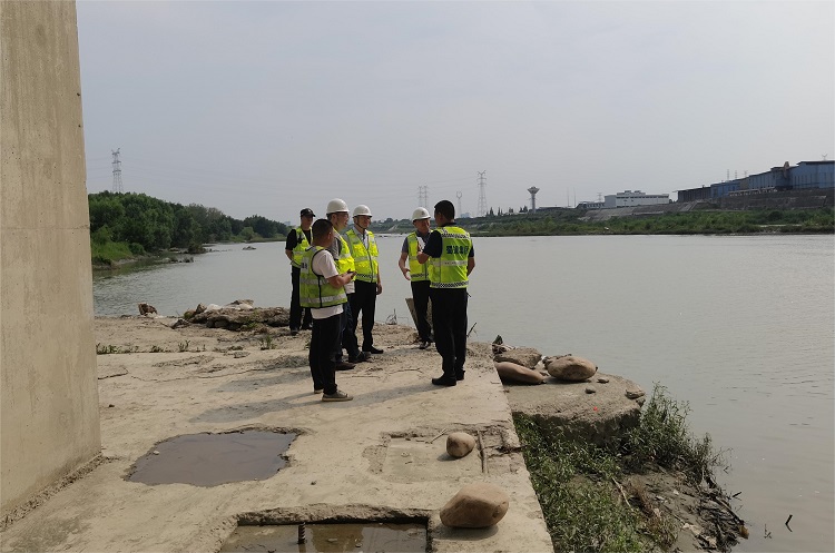 附件3:绵九公司桥梁防汛检查.jpg