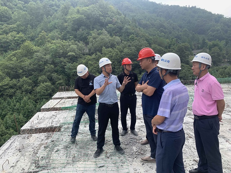 附件: 绵九公司董事长田礼勇调研通车段项目开元棋牌情况现场照片.jpg