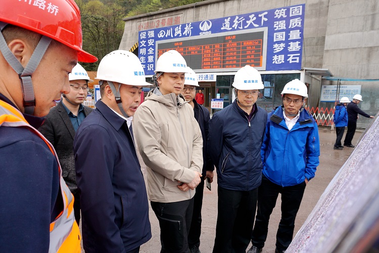 川高公司副总经理孙淳督导调研乐西项目开元棋牌管理情况 (1).jpg