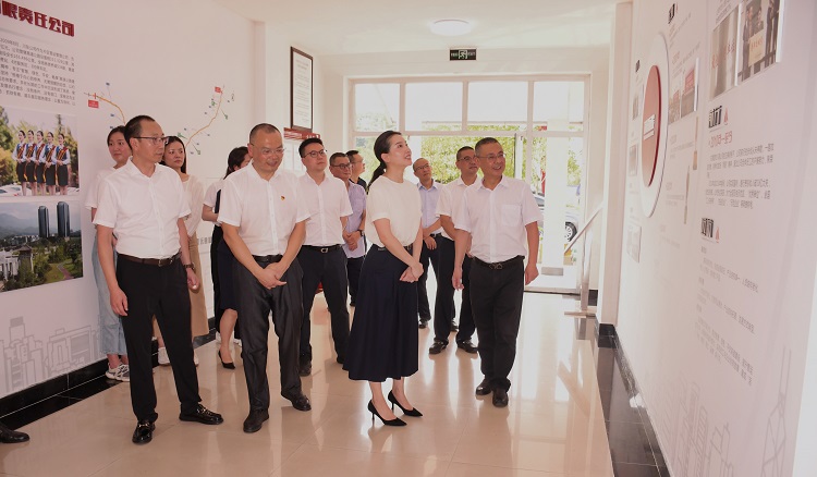 赵书记送清凉 (2)信息.jpg