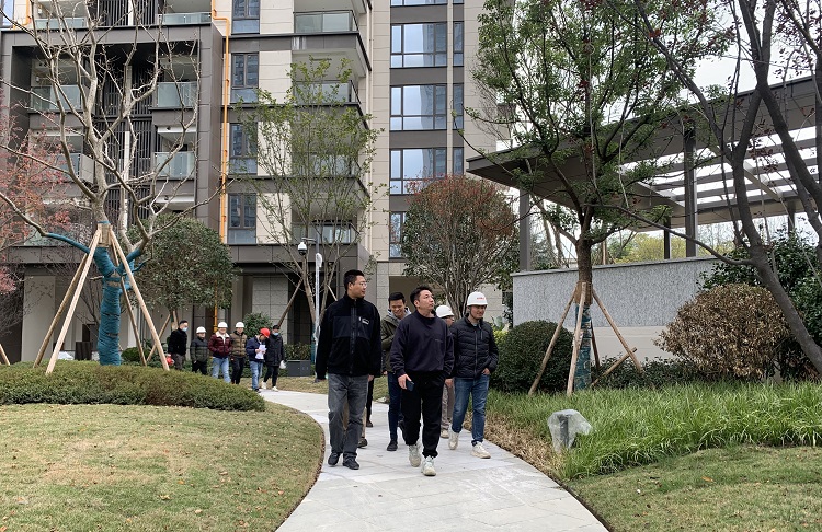 川高文旅公司调研 “高庐·紫云台”项目(一期)推进情况1.jpg