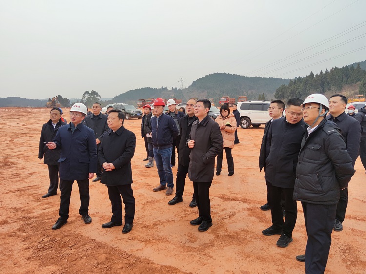 德阳市委书记靳磊调研成绵扩容项目 - 副本.jpg