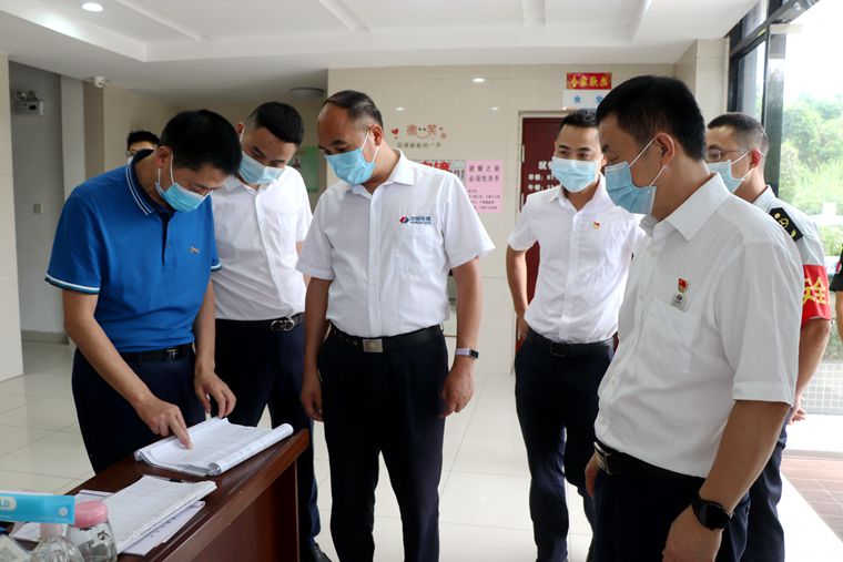 20220831渝蓉高速开展节前安全环保暨疫情防控专项检查 (3)_副本.jpg